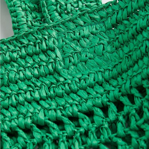 H&M straw tote in green - Picture 2 of 11